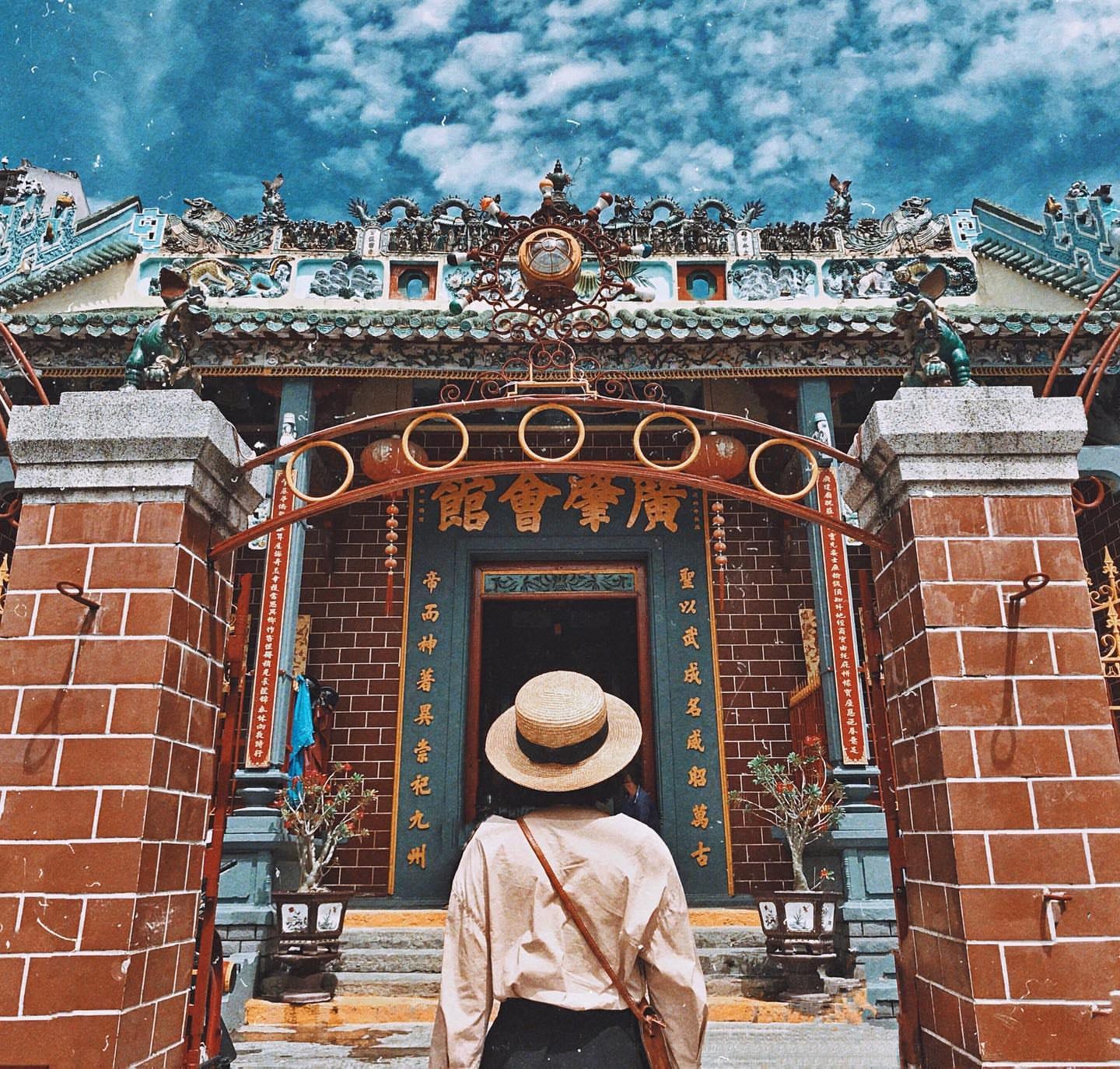 An ornate Guan Di Assembly Hall 